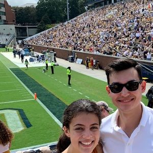 Meet your Posher, Ethan